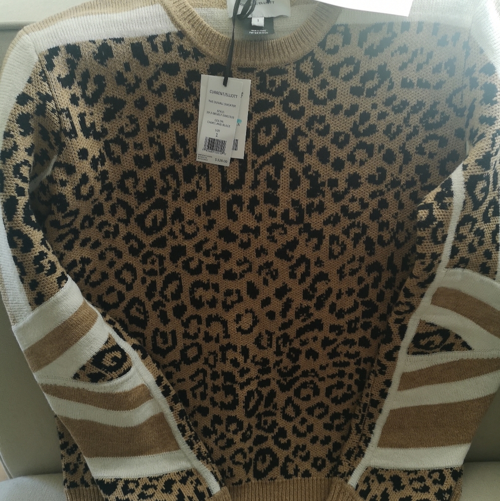Sweater leopard print.